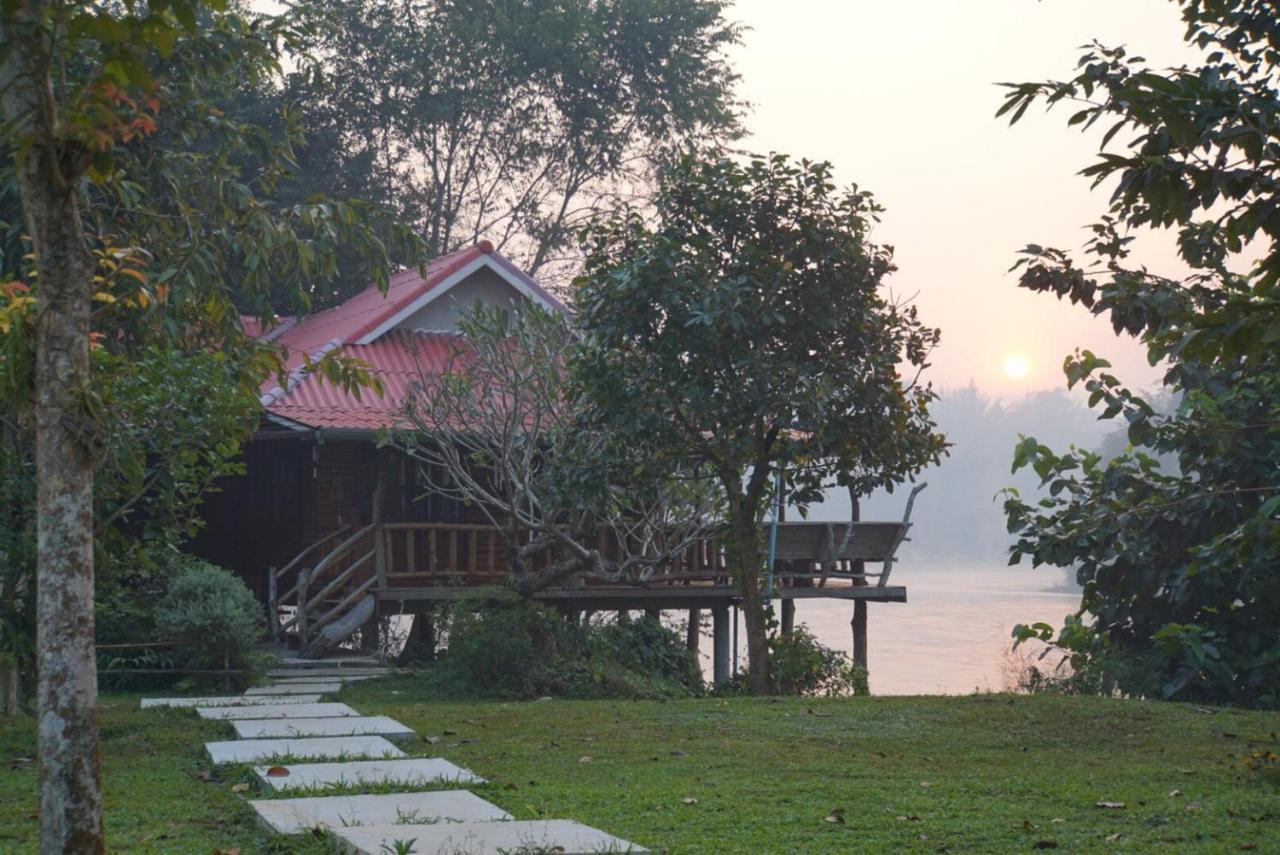 Baanrai Khunya บ้านไร่คุณย่า Szajok Kültér fotó