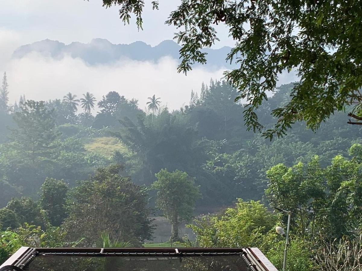 Baanrai Khunya บ้านไร่คุณย่า Szajok Kültér fotó