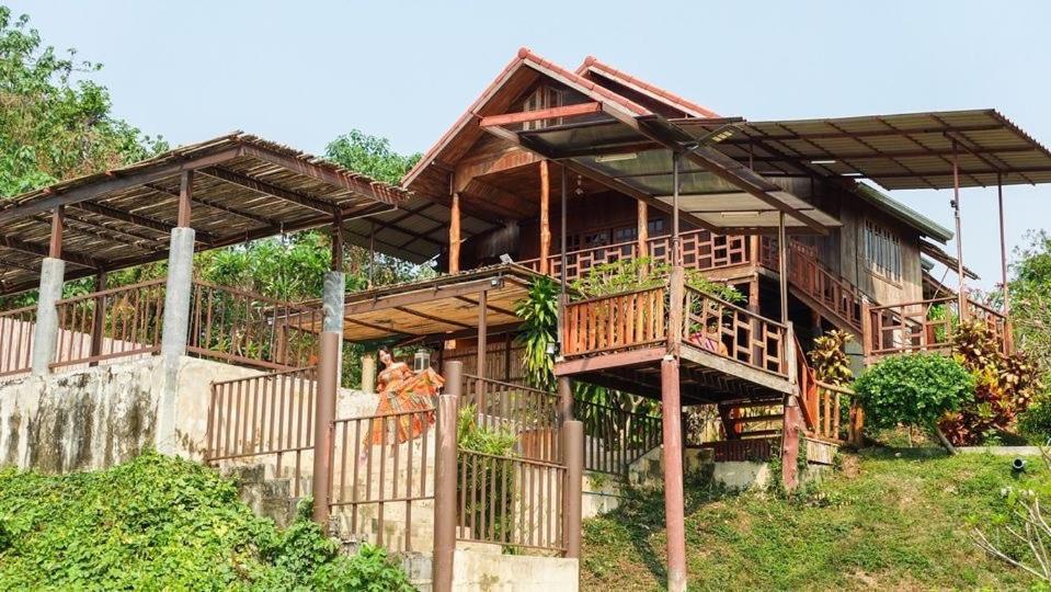Baanrai Khunya บ้านไร่คุณย่า Szajok Kültér fotó