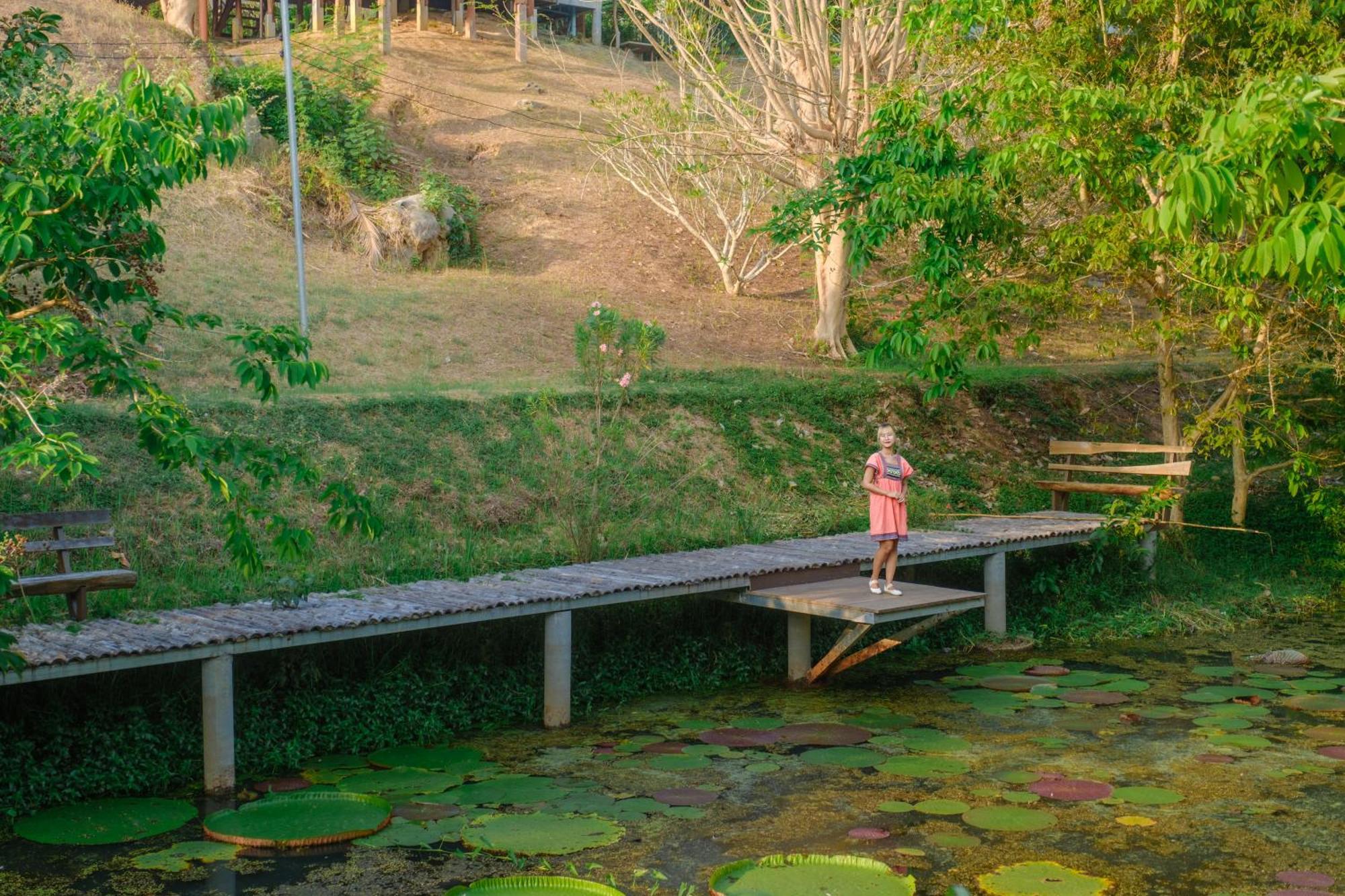 Baanrai Khunya บ้านไร่คุณย่า Szajok Kültér fotó
